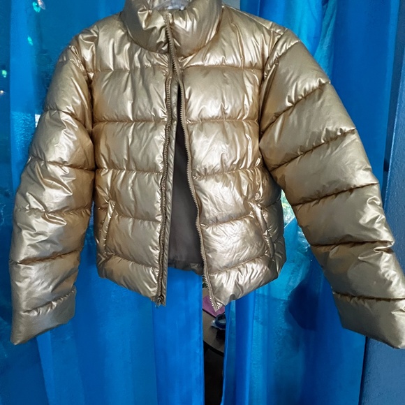 Time and Tru Gold Puffer Jacket. Medium - Picture 6 of 7